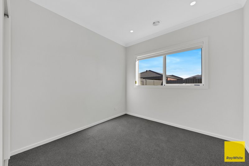 Photo - 17 Noorat Road, Beveridge VIC 3753 - Image 7