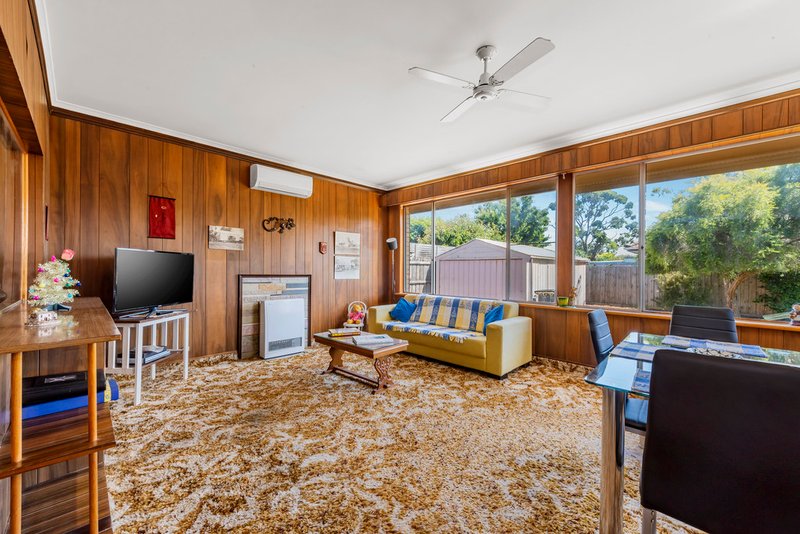 Photo - 17 Normdale Road, Bentleigh East VIC 3165 - Image 5