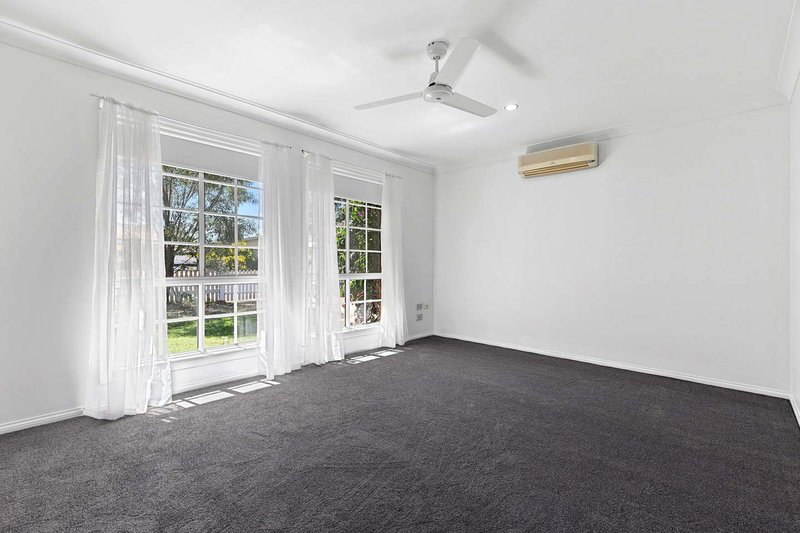 Photo - 17 Nullor Street, Scarness QLD 4655 - Image 2