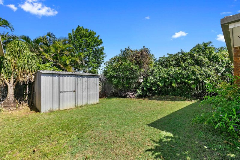 Photo - 17 Nullor Street, Scarness QLD 4655 - Image 15