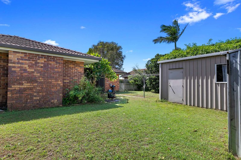 Photo - 17 Nullor Street, Scarness QLD 4655 - Image 16