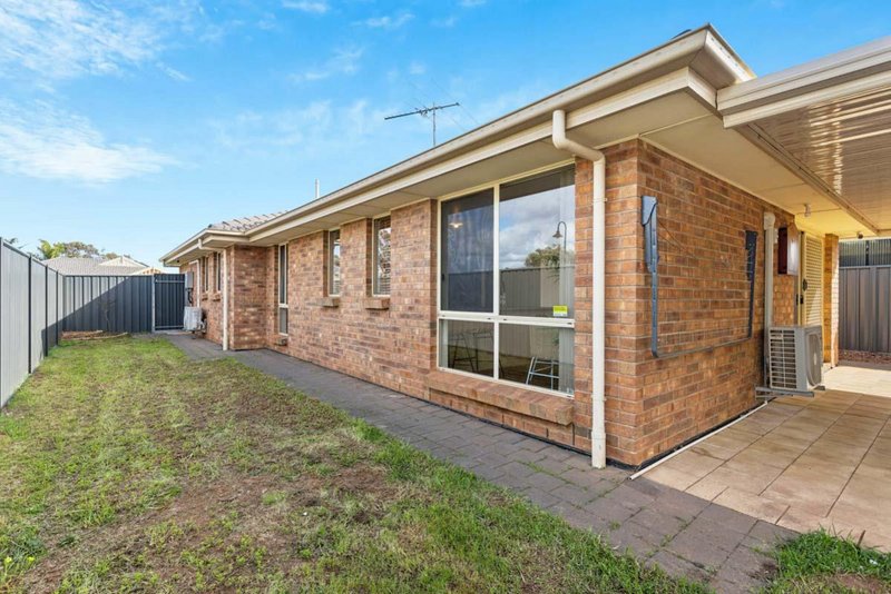 Photo - 17 Oakwood Circuit, Munno Para West SA 5115 - Image 18