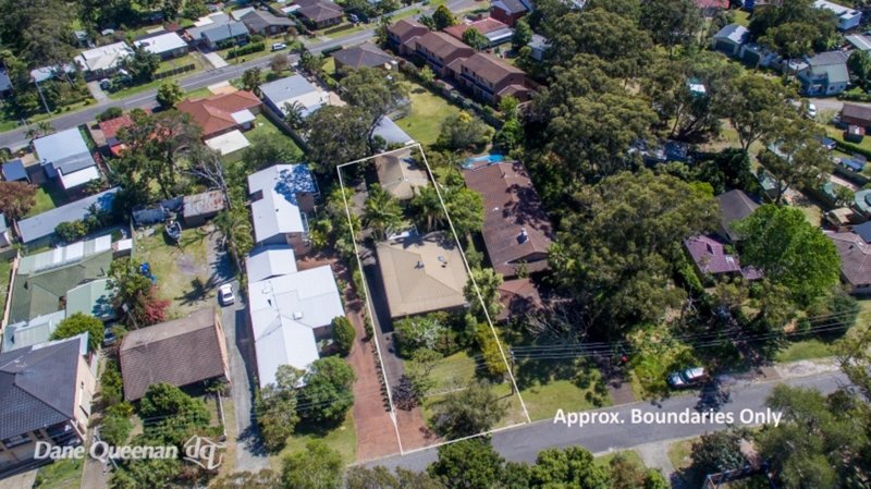 17 Ocean Beach Road, Shoal Bay NSW 2315