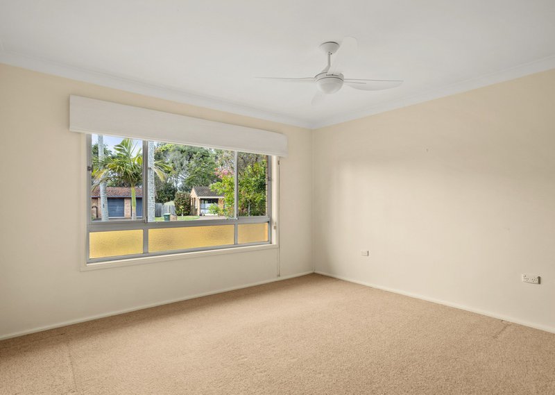 Photo - 17 Oceanic Place, Old Bar NSW 2430 - Image 6