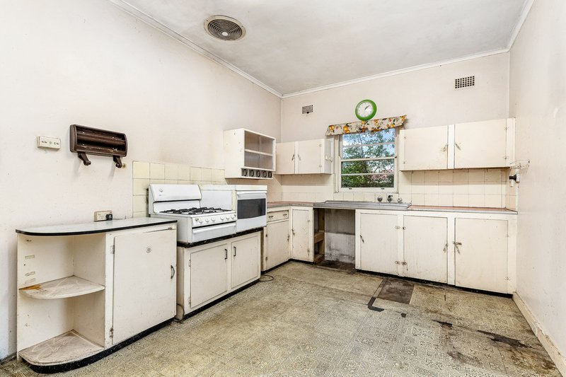 Photo - 17 O'Connell Street, Monterey NSW 2217 - Image 8