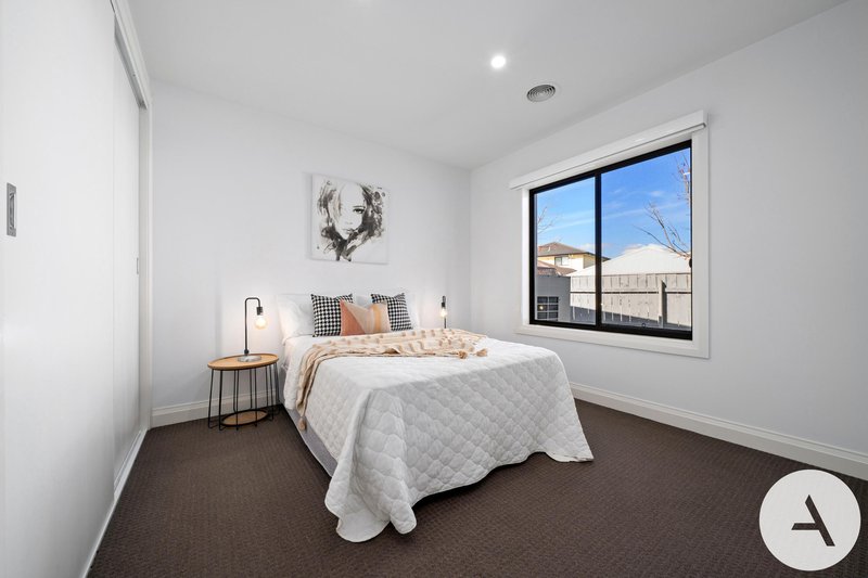 Photo - 17 Olga Masters Street, Franklin ACT 2913 - Image 19