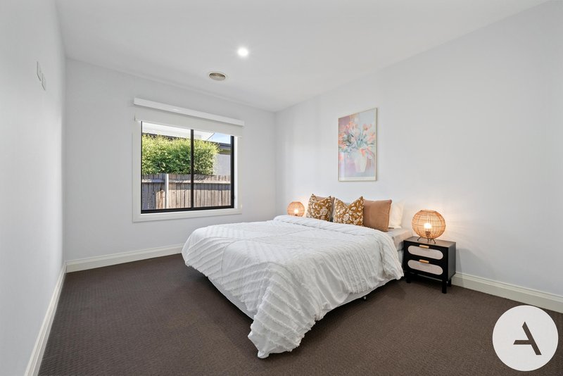 Photo - 17 Olga Masters Street, Franklin ACT 2913 - Image 21