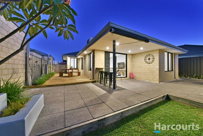 Photo - 17 Oligantha Elbow , Banksia Grove WA 6031 - Image 4