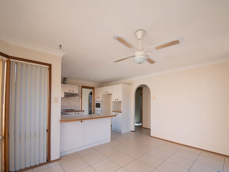 Photo - 17 Orara Court, Wattle Grove NSW 2173 - Image 5