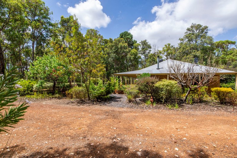 Photo - 17 Orchid Place, Nannup WA 6275 - Image 10