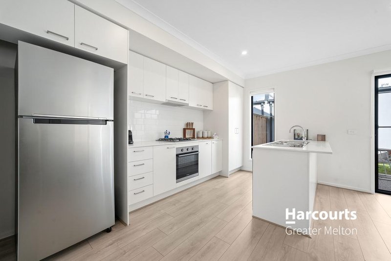 Photo - 17 Orlov Street, Aintree VIC 3336 - Image 2