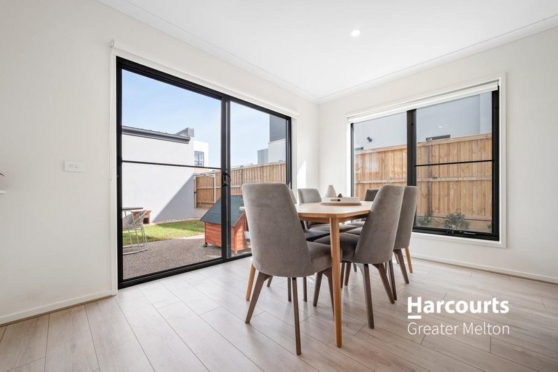 Photo - 17 Orlov Street, Aintree VIC 3336 - Image 5