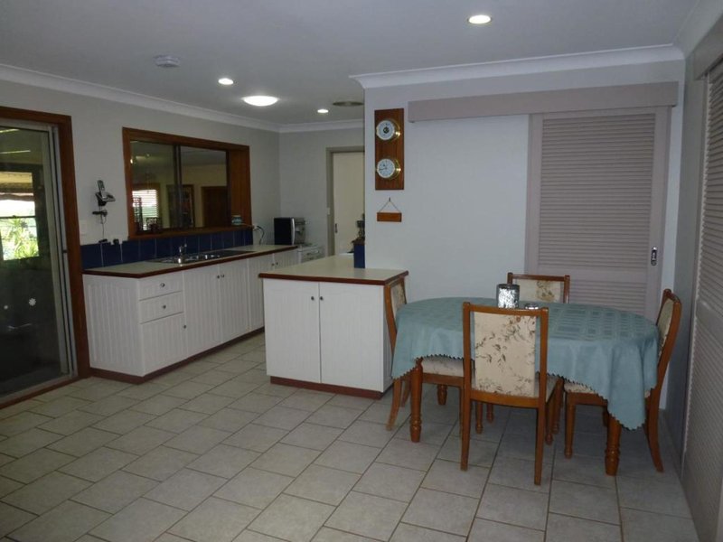 Photo - 17 Oxley Circle, Dubbo NSW 2830 - Image 2