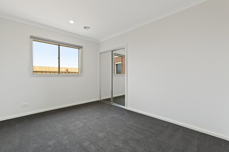 Photo - 17 Palace Road, St Leonards VIC 3223 - Image 9