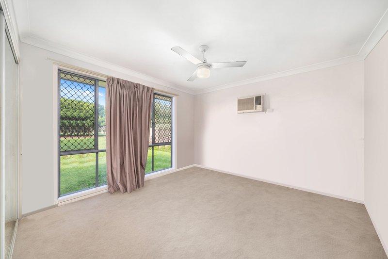 Photo - 17 Paladin Place, Bald Hills QLD 4036 - Image 7