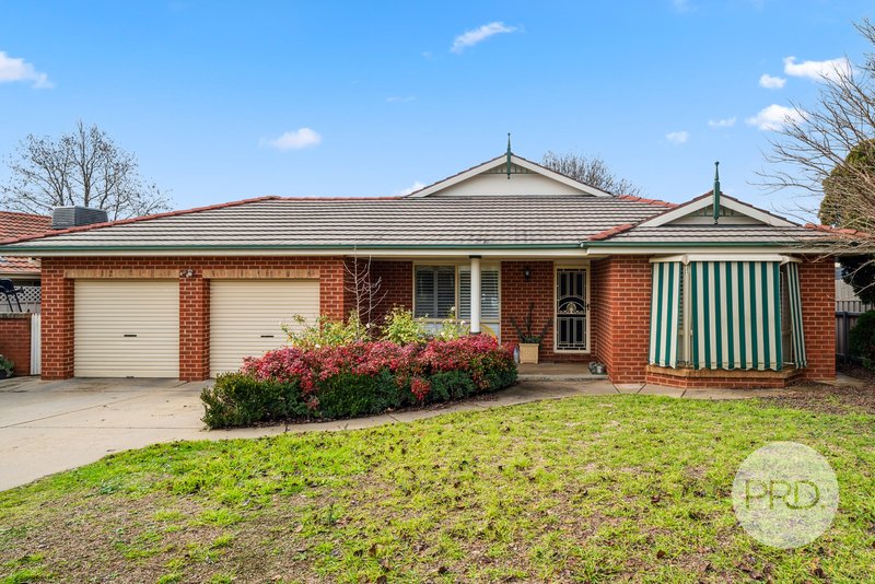 17 Paldi Crescent, Glenfield Park NSW 2650