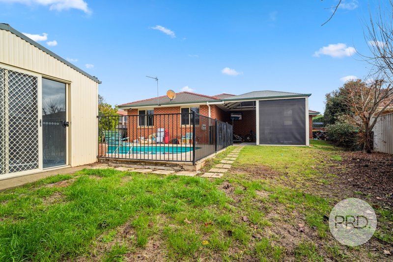 Photo - 17 Paldi Crescent, Glenfield Park NSW 2650 - Image 15