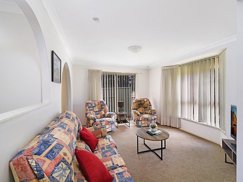 Photo - 17 Palm Court, Warners Bay NSW 2282 - Image 5