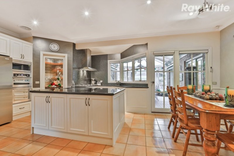 Photo - 17 Palmerston Road, Lysterfield VIC 3156 - Image 7