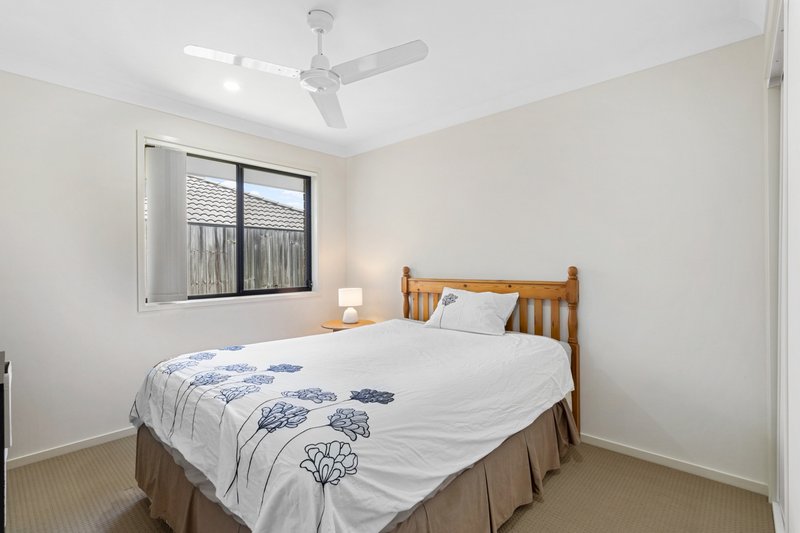 Photo - 17 Palmerston Street, North Lakes QLD 4509 - Image 11