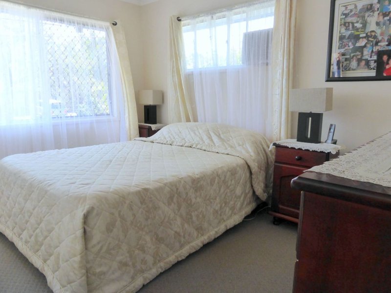 Photo - 17 Pamrick Crescent, Clontarf QLD 4019 - Image 13