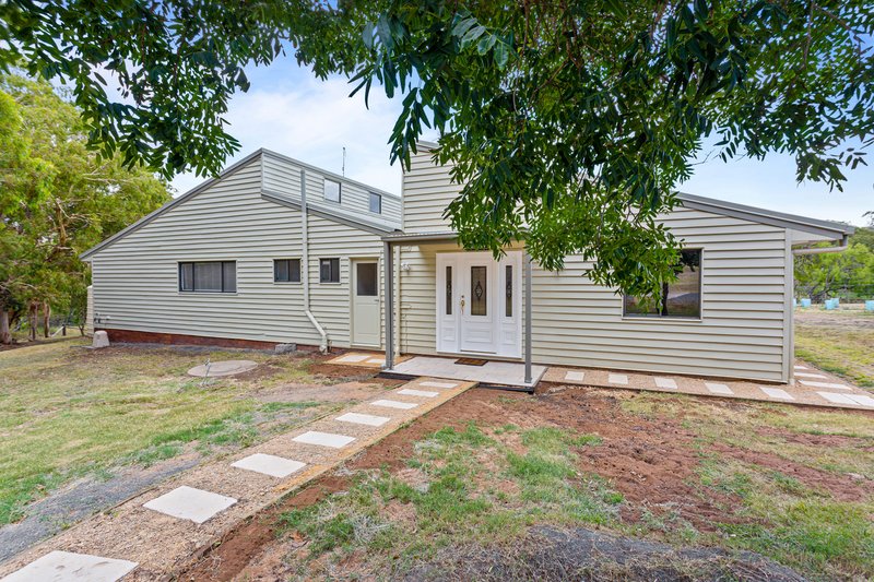 17 Panorama Drive, Glenvale QLD 4350