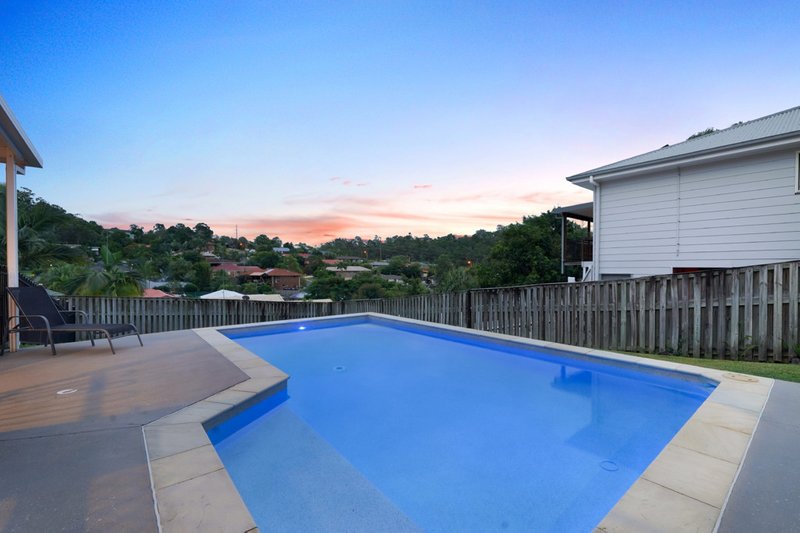 Photo - 17 Papara Street, Pacific Pines QLD 4211 - Image 15