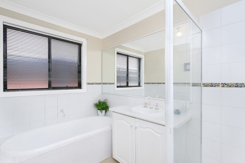 Photo - 17 Park Ridge Circuit, Kellyville NSW 2155 - Image 7