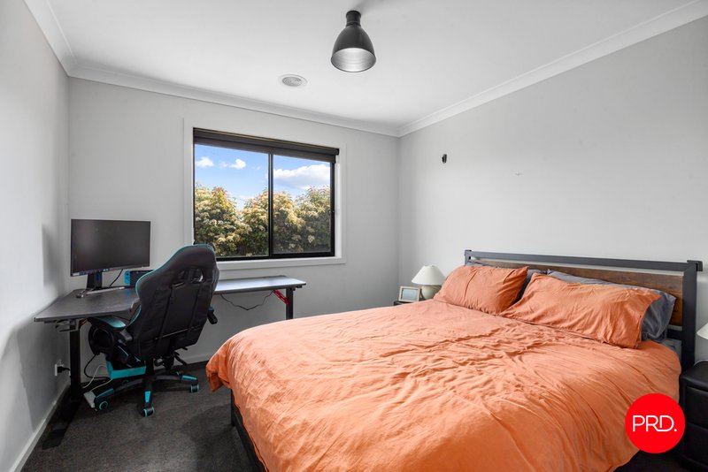 Photo - 17 Parkview Boulevard, Huntly VIC 3551 - Image 14