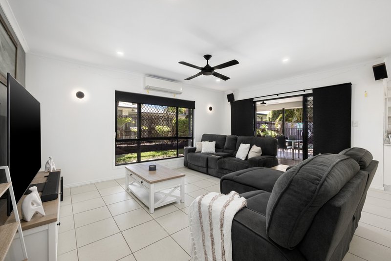 Photo - 17 Parkwood Place, Palmwoods QLD 4555 - Image 5