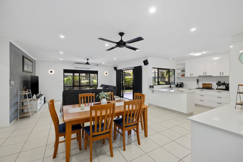 Photo - 17 Parkwood Place, Palmwoods QLD 4555 - Image 13