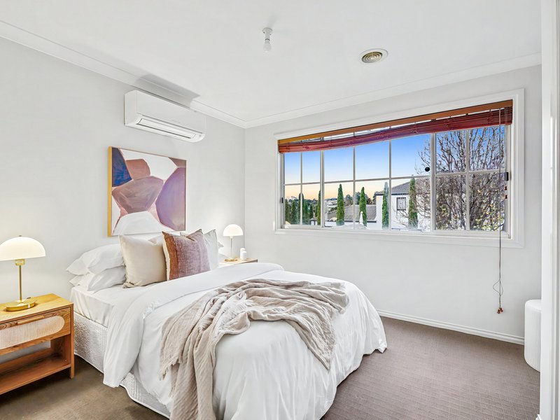 Photo - 17 Parmentier Way, Pakenham VIC 3810 - Image 12