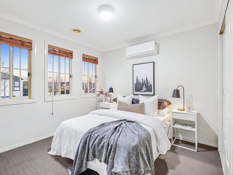 Photo - 17 Parmentier Way, Pakenham VIC 3810 - Image 13