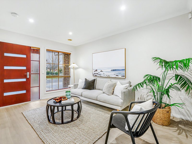 Photo - 17 Parmentier Way, Pakenham VIC 3810 - Image 16