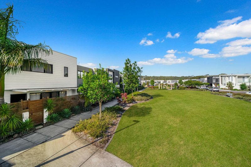 Photo - 17 Pavilions Lane, Maroochydore QLD 4558 - Image 18