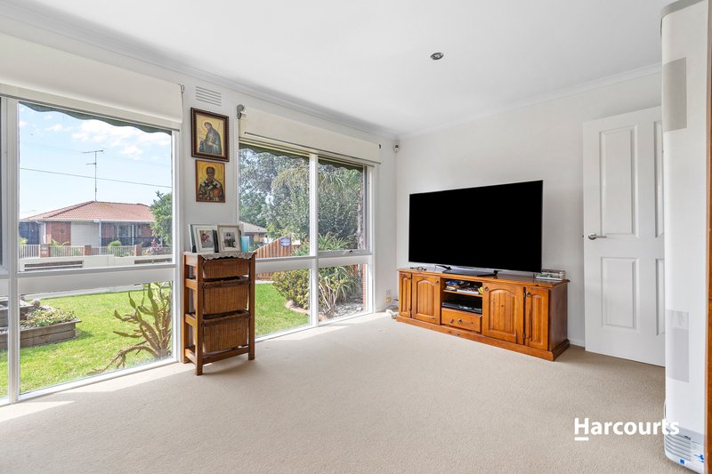 Photo - 17 Peacock Avenue, Norlane VIC 3214 - Image 4