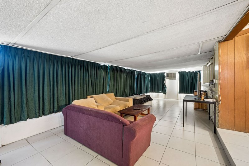 Photo - 17 Pegus Street, Thornlie WA 6108 - Image 4