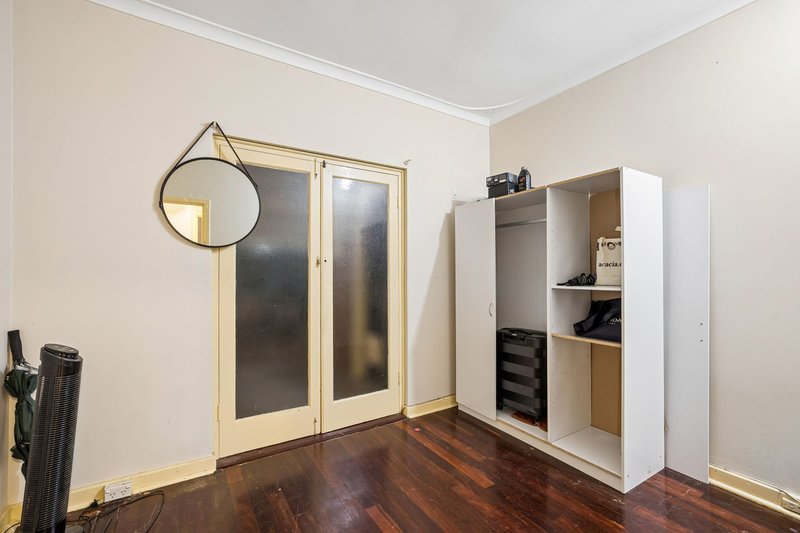 Photo - 17 Pegus Street, Thornlie WA 6108 - Image 9