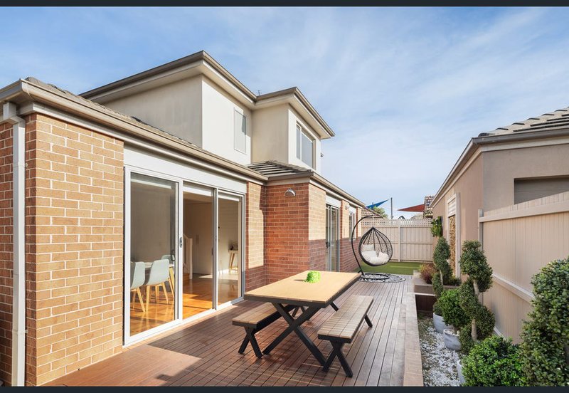 Photo - 17 Pell Street, Bentleigh East VIC 3165 - Image 9