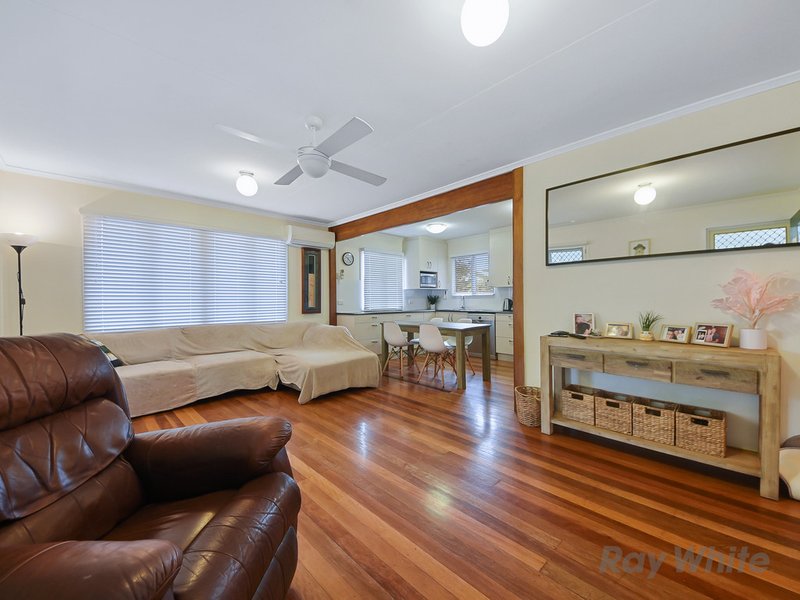 Photo - 17 Pelleas Street, Bracken Ridge QLD 4017 - Image 3