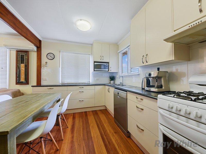 Photo - 17 Pelleas Street, Bracken Ridge QLD 4017 - Image 5