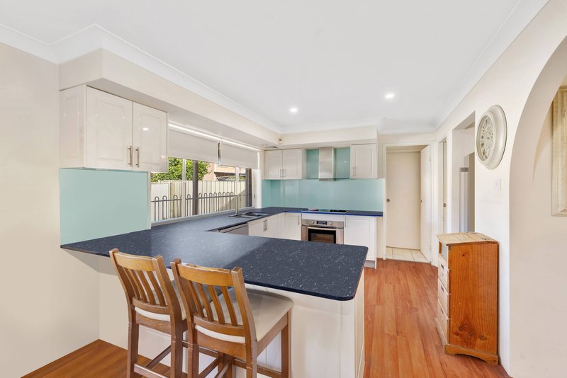 Photo - 17 Philby Place, Bonnyrigg NSW 2177 - Image 5