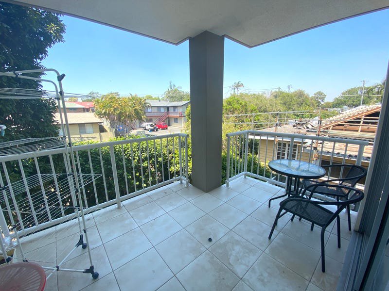 Photo - 1/7 Phillip Street, Labrador QLD 4215 - Image 2
