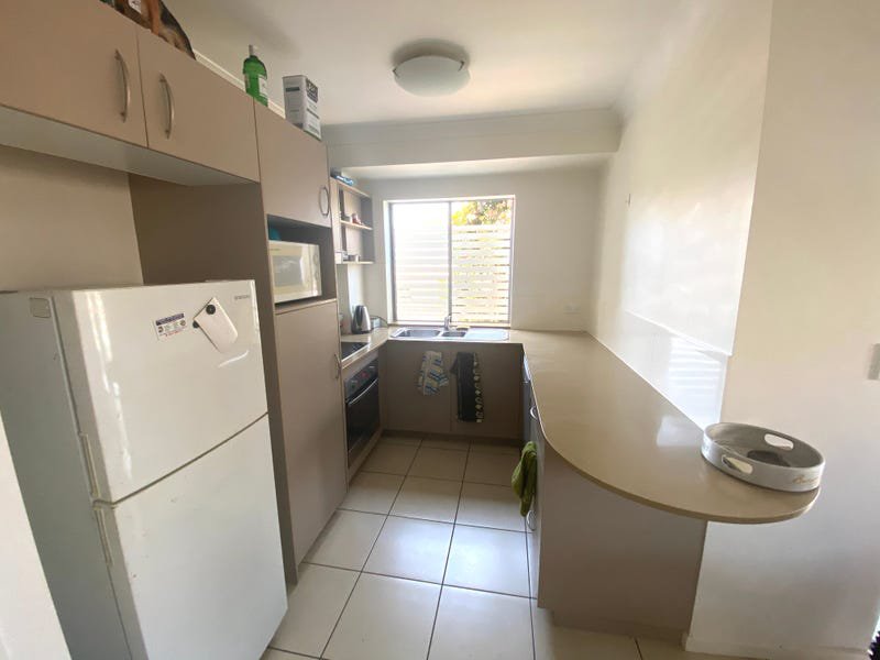 Photo - 1/7 Phillip Street, Labrador QLD 4215 - Image 3