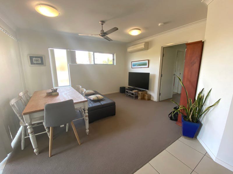 Photo - 1/7 Phillip Street, Labrador QLD 4215 - Image 4