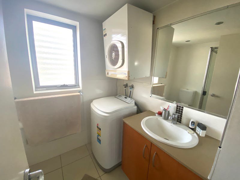 Photo - 1/7 Phillip Street, Labrador QLD 4215 - Image 7