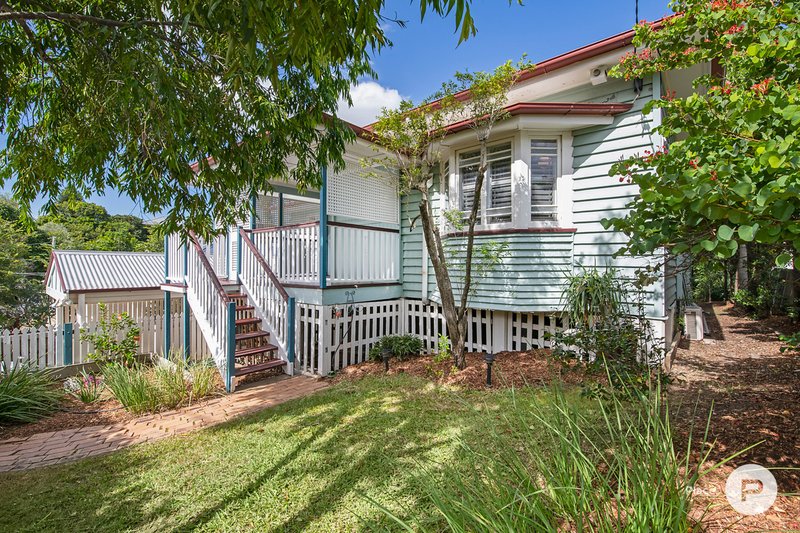 Photo - 17 Picot Street, Kelvin Grove QLD 4059 - Image 2