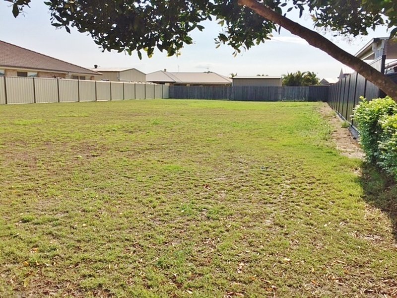 Photo - 17 Pilbara Way, Burrum Heads QLD 4659 - Image 2