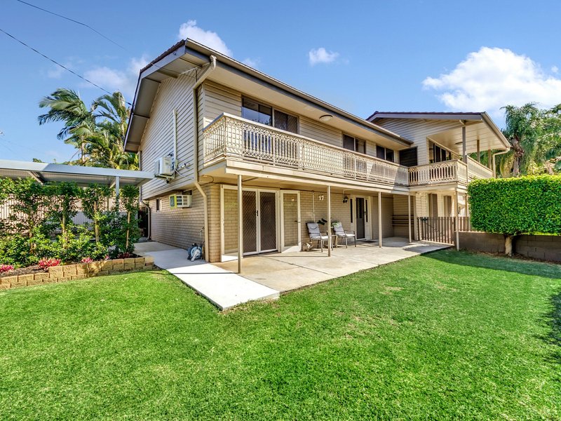 Photo - 17 Pinelands Street, Lawnton QLD 4501 - Image 3