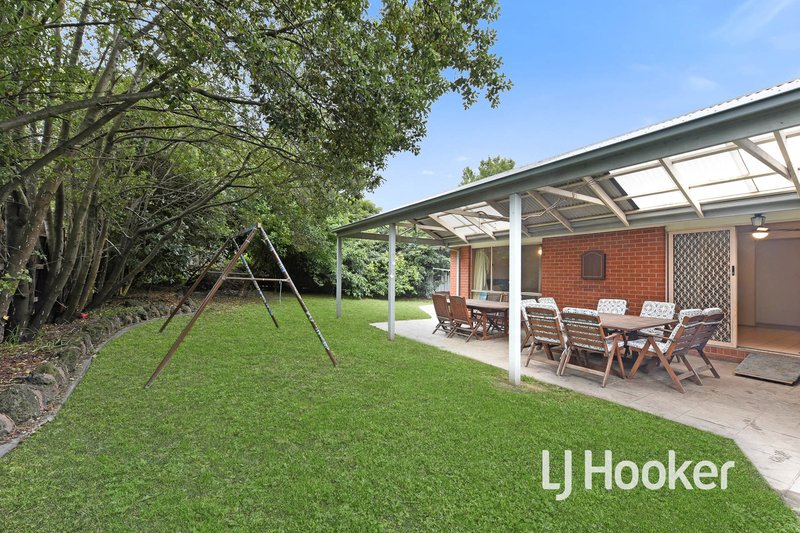 Photo - 17 Pirra Place, Narre Warren VIC 3805 - Image 9